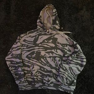 Oversized Small adika hoodie